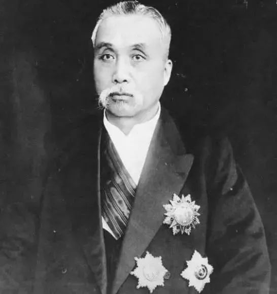 民國總統侄女徐緒景，策反國軍起義立下大功，卻因愛孤獨一生