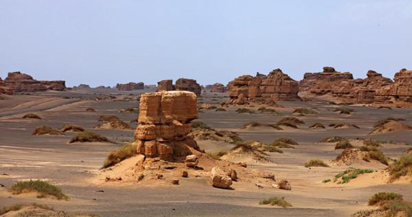 雅丹魔鬼城：大自然留下的傑作，堪稱鬼斧神工