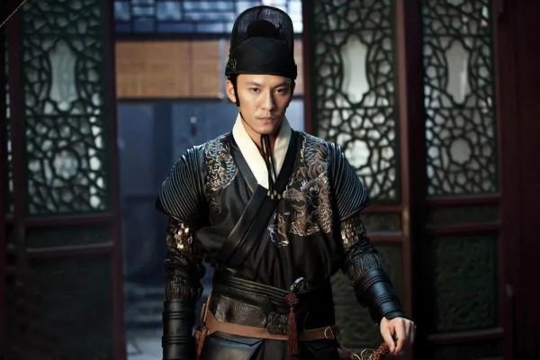 頂著噓聲拼命、父親去世才暴露身份，這8位星二代，每個都不簡單