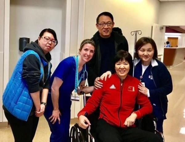 郎平：2段婚姻3段情，年過五旬遇真愛，被“平凡”丈夫寵成小女人