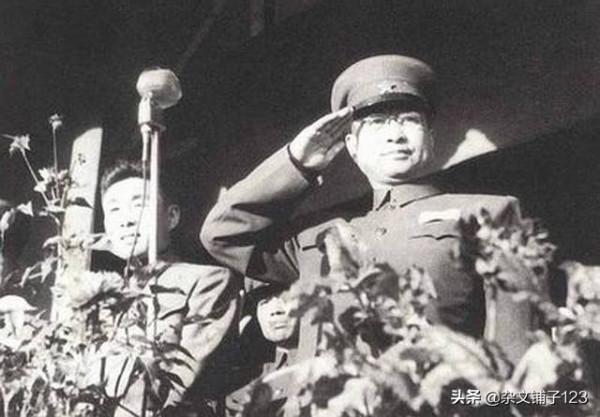1961年陳賡病逝,臨終前拉著兒子的手:我死後,你會不會哭我啊? 1961年陳賡病逝,臨終前拉著兒子的手:我死後,你會不會哭我啊?
