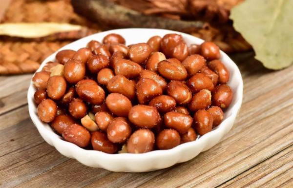 酒友公認最好喝的5款白酒，個個都是純糧經典，老酒民成箱往家搬