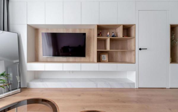 櫃子做一體式越來越普遍，看她家，不僅收納強大，還不佔空間