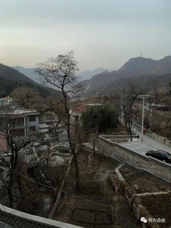 小橋流水就著醬菜香，訪馬致遠故居