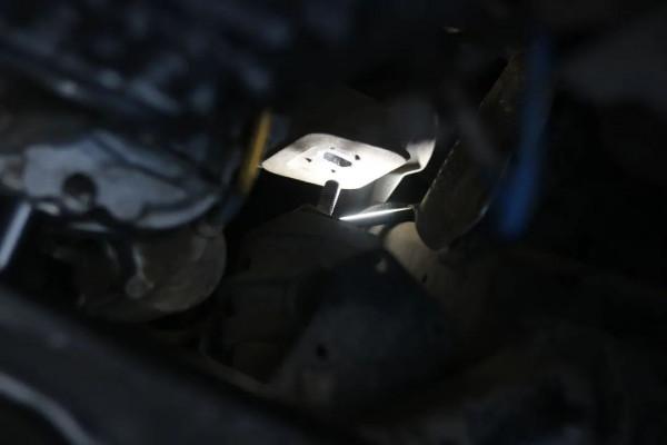 怪獸修車:翻新一輛21萬公里的路虎發現4,老爺子工地拉貨專用車 怪獸修車:翻新一輛21萬公里的路虎發現4,老爺子工地拉貨專用車