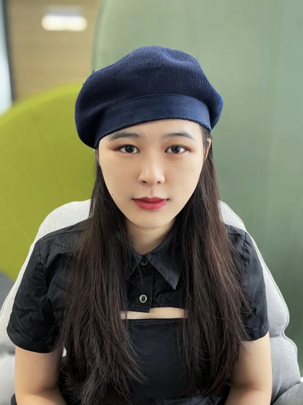 跟著宋祖兒買帽子後，頭都小了一圈……