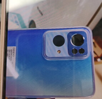 OPPOReno7Pro測評：買了暮雪金感覺不好看，有點後悔，但效能不錯