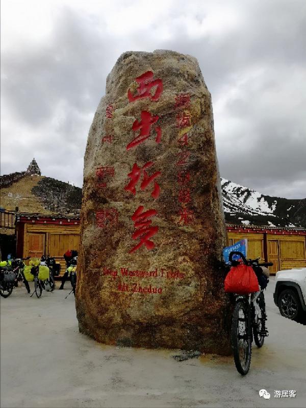 西藏自駕遊第四站：翻越折多山