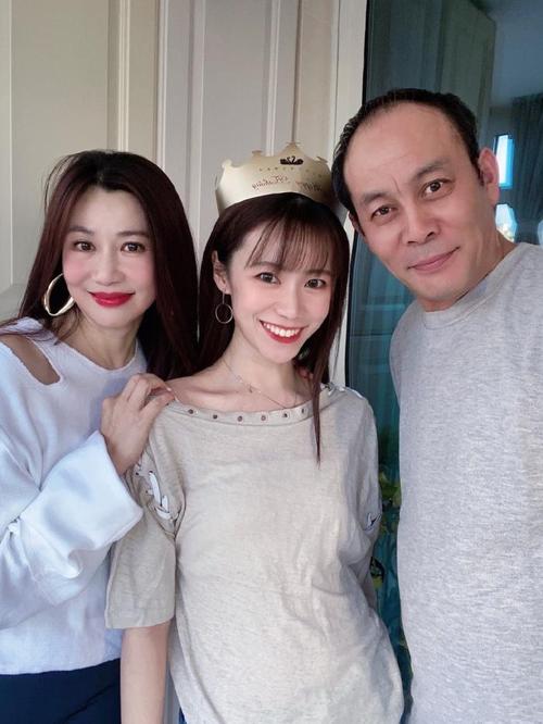 星二代如此硬氣嗎?長相平平帶資進組,“硬核”操作你知道哪些? 星二代如此硬氣嗎?長相平平帶資進組,“硬核”操作你知道哪些?