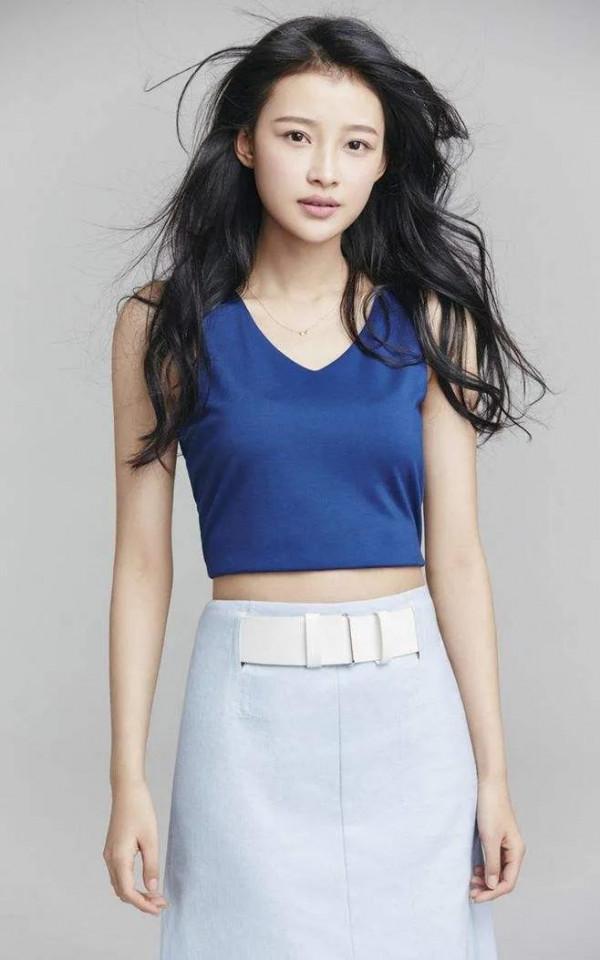 最新寫真集第三期：孫怡