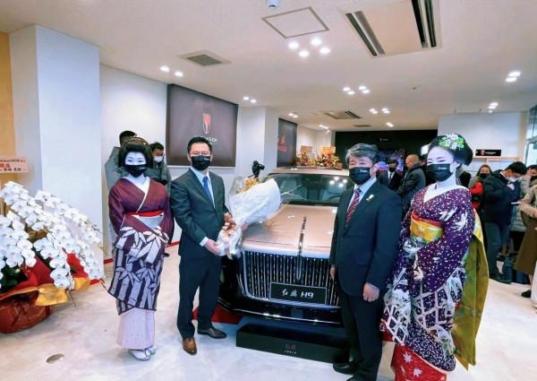 這次“紅旗”插到日本上了！首家紅旗日本體驗店在大阪開業