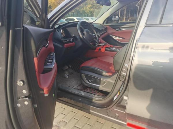 車裡安裝個床 車裡安裝個床