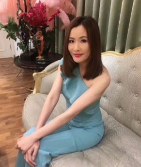 49歲港星張文慈談滬漂生活，已買房定居上海，還想把父母接過來住