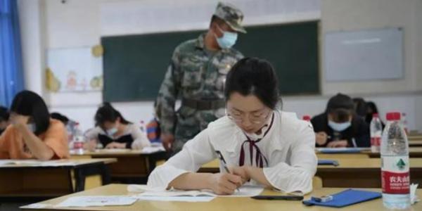 軍隊文職招3290人,六險二金還有正式編制,想報考的要抓住機會 軍隊文職招3290人,六險二金還有正式編制,想報考的要抓住機會