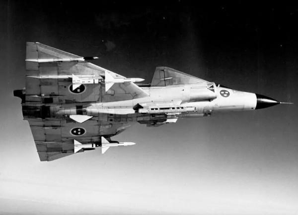 小國瑞典從來都是軍工強國,曾領先世界的薩博-37“雷”式戰鬥機 小國瑞典從來都是軍工強國,曾領先世界的薩博-37“雷”式戰鬥機