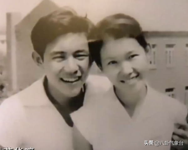 “媽媽專業戶”李文玲，與初戀牽手半個世紀，女兒鄒雪是她的驕傲