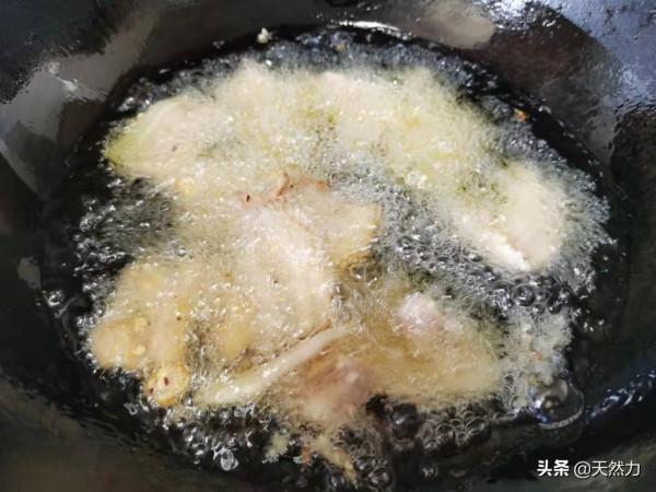 無法超越的五花肉下酒菜,香而不膩,做法簡單,一口一塊真過癮 無法超越的五花肉下酒菜,香而不膩,做法簡單,一口一塊真過癮