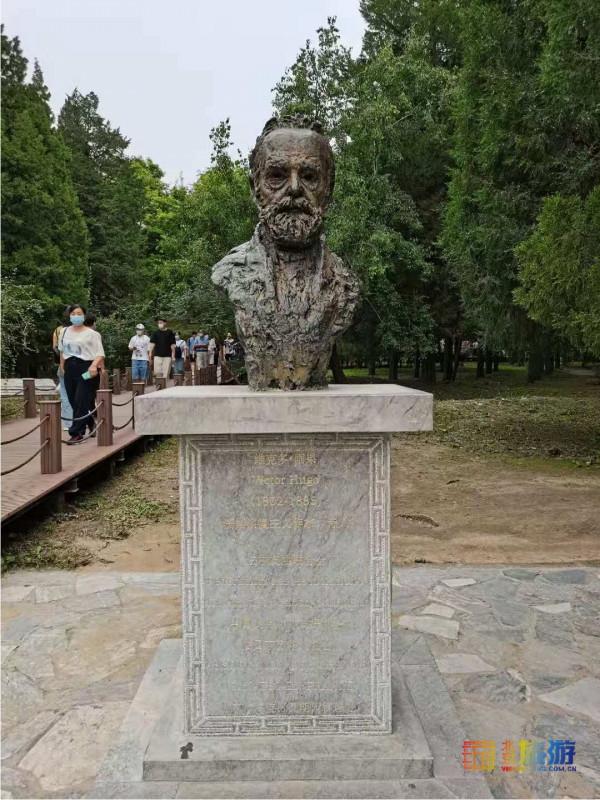 中秋去這裡遊玩,能看國寶,能賞荷花,還能逛過癮! 中秋去這裡遊玩,能看國寶,能賞荷花,還能逛過癮!