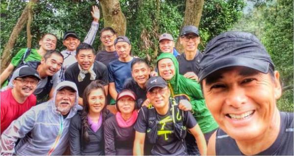 娛樂圈中10大“痴情硬漢”，一個比一個痴情，最大74歲，最小36歲