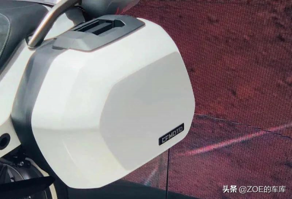 春風 | 國產休旅車的“天花板”,和首都鐵騎“同款”的1250TR-G 春風 | 國產休旅車的“天花板”,和首都鐵騎“同款”的1250TR-G