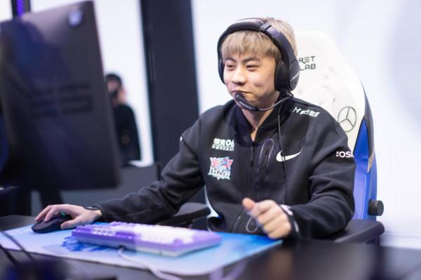 S11入圍賽day3簡報:LNG全勝晉級,C9意外翻車,DFM創下歷史 S11入圍賽day3簡報:LNG全勝晉級,C9意外翻車,DFM創下歷史