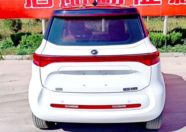 3款熱門微型電動汽車來了，最大續航180公里，能上牌不限行