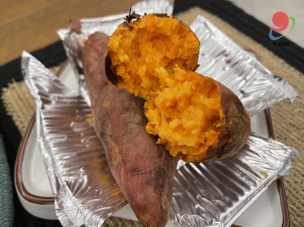 終於降溫啦！誰能抵抗一口甜甜糯糯的烤紅薯？掂啊