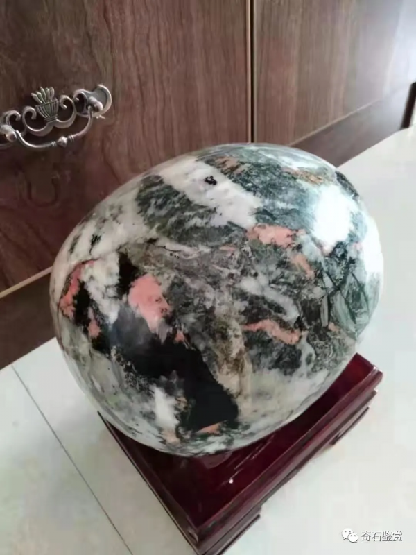 一方青海七彩玉，驚現西遊記人物