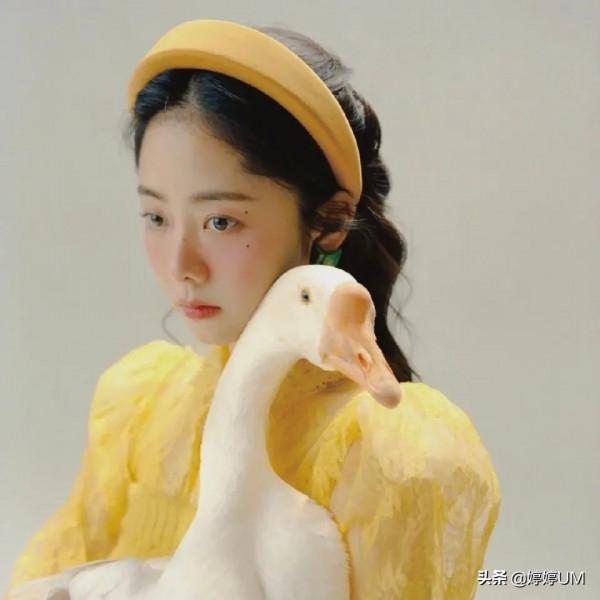 譚松韻，可可愛愛又古靈精怪，演技一流，這樣的女孩子誰不愛呢