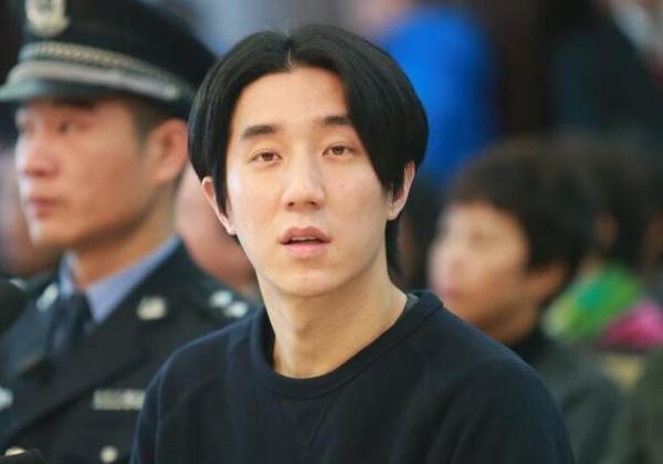 明著捧又如何？資源逆天都紅不了，這8位明星，有的還徹底退圈了