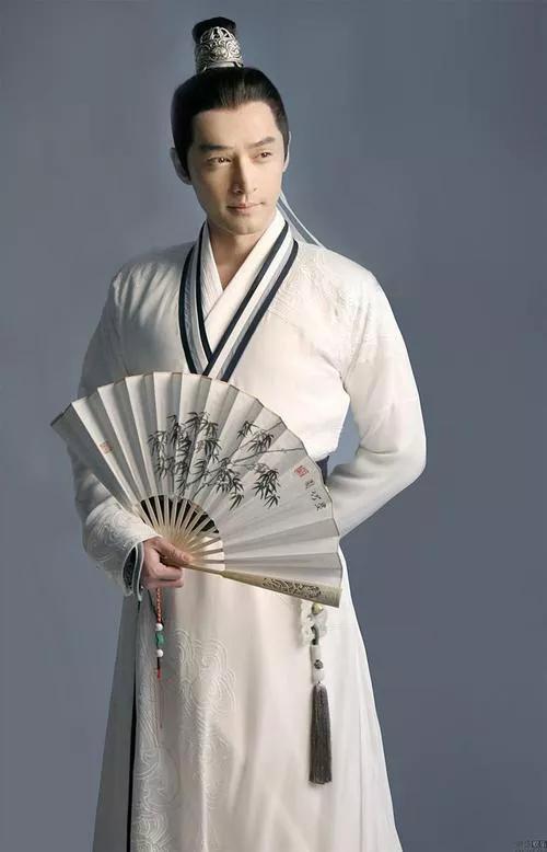 聊齋幽默故事：借眼睛看皇妃