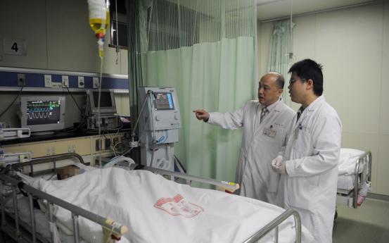 神經內科專家：腦梗來臨，身體3個月前就有“暗示”，別不當回事