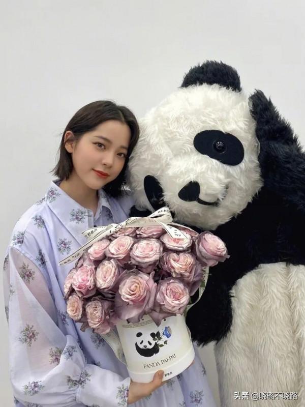 今年火了一種髮型叫:“一刀切”,高階又減齡,難怪倪妮都上頭了 今年火了一種髮型叫:“一刀切”,高階又減齡,難怪倪妮都上頭了