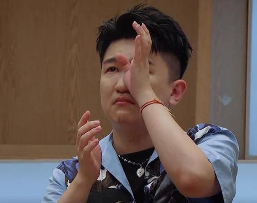 娛樂圈招人嫌的4位明星，謝娜敗光路人緣，黃子韜華麗逆襲