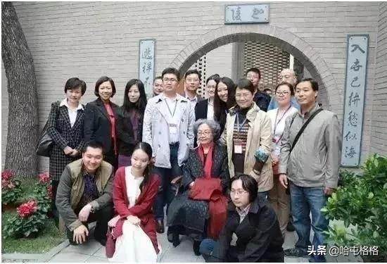 96歲的葉嘉瑩先生帶給我們的，不僅僅是詩詞和3568萬捐贈