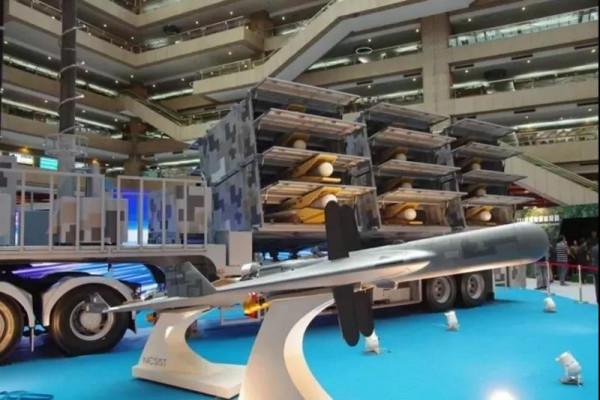 臺軍增設20箇中隊建臺海“反艦導彈網”阻解放軍登陸 編百億為臺海作戰設計攻擊無人機 臺軍增設20箇中隊建臺海“反艦導彈網”阻解放軍登陸 編百億為臺海作戰設計攻擊無人機