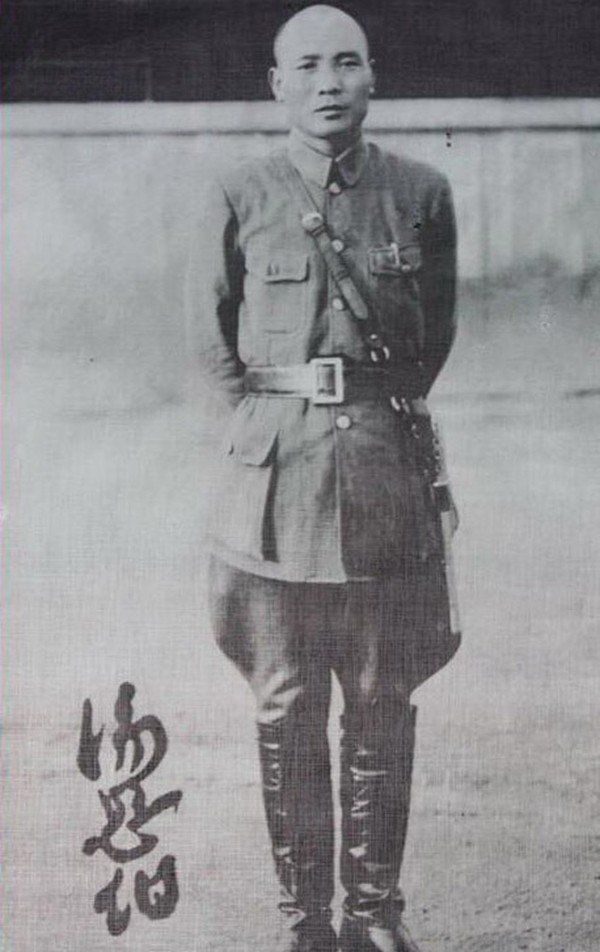 1947年坦埠遇險，粟裕遭蔣軍轟炸，面對絕境是如何逆轉乾坤的？