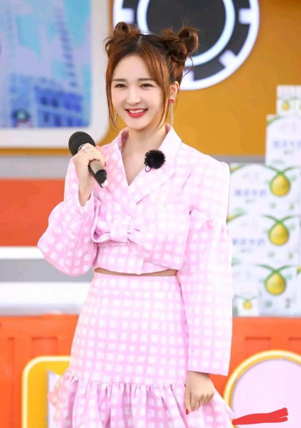 當年姚貝娜的受捐者被邀請到節目：這樣的“感動”到底有必要嗎？