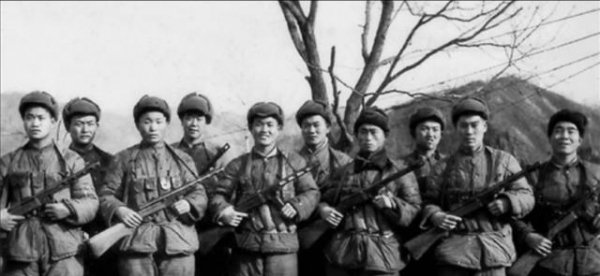 38軍隱蔽突襲,南朝鮮7師渾然不覺,哨兵突然發現,同伴不見了 38軍隱蔽突襲,南朝鮮7師渾然不覺,哨兵突然發現,同伴不見了