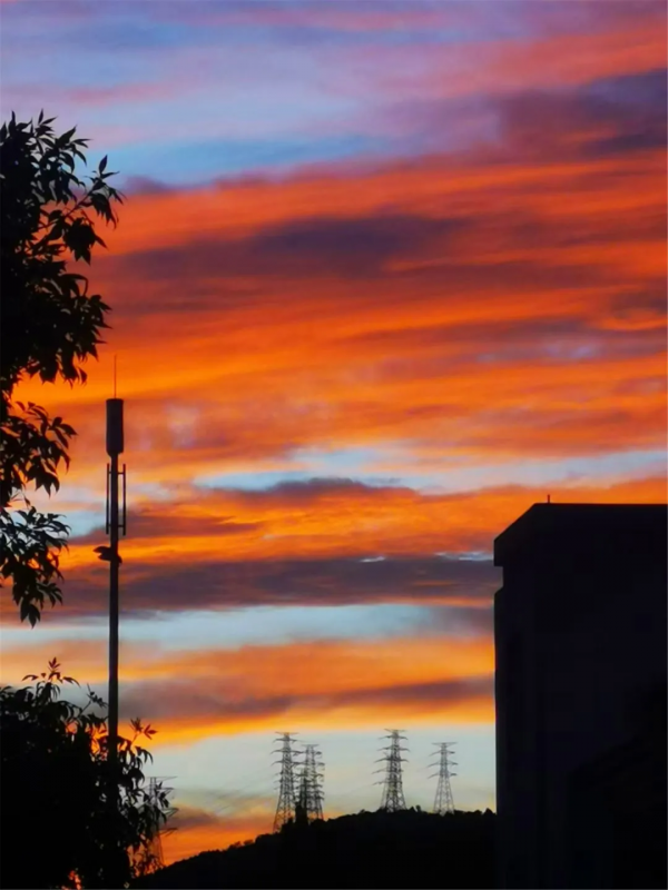 看,天空!刷屏了~ 看,天空!刷屏了~