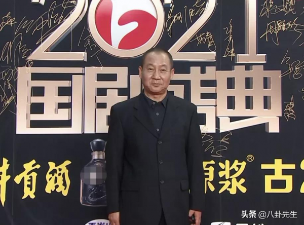 國劇盛典紅毯:張萌臉腫,董潔劉濤狀態好,黎耀祥鄧萃雯久違合體 國劇盛典紅毯:張萌臉腫,董潔劉濤狀態好,黎耀祥鄧萃雯久違合體