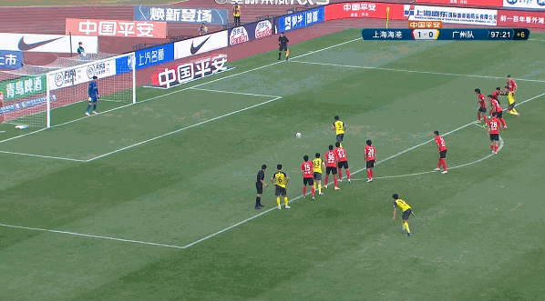 劉祝潤破門後傷退,張琳芃補時失點!海港1比0廣州隊奪得亞軍 劉祝潤破門後傷退,張琳芃補時失點!海港1比0廣州隊奪得亞軍