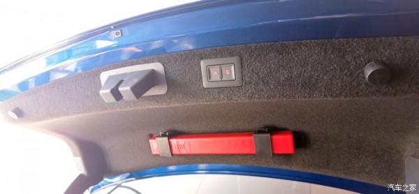 漢EV旗艦 5G丹拿音響版 極光藍車身+金鱗橙內飾 高階感滿滿