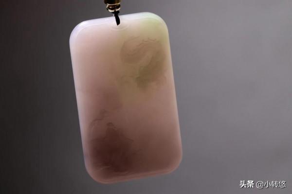 巨龍騰空而起,暢遊戲珠,飛龍形態各異,霸氣十足 巨龍騰空而起,暢遊戲珠,飛龍形態各異,霸氣十足