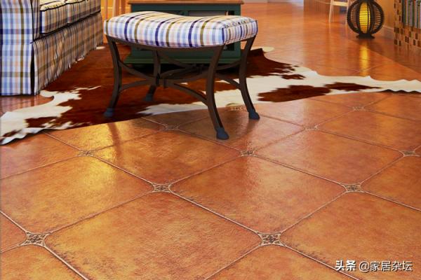 客廳適合鋪哪種地磚？拋光磚，拋釉磚和仿古磚，哪一種更適合？