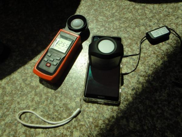 XperiaXZ3索尼第一代OLED 出道即巔峰