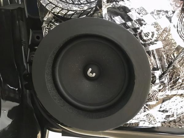 日產軒逸音響改裝詩芬尼S62兩分頻,原車僅4個喇叭怎夠聽? 日產軒逸音響改裝詩芬尼S62兩分頻,原車僅4個喇叭怎夠聽?