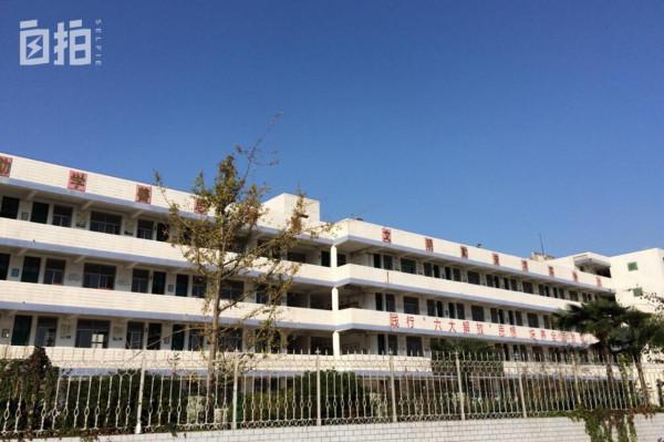 我，當過工人、做過保安，從小自卑，卻拿到了電影“最佳導演”獎