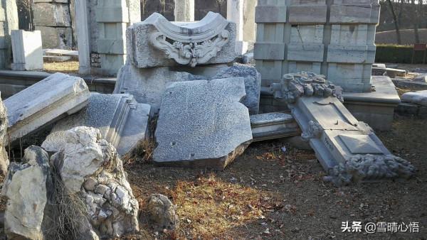 北京：圓明園遺址公園一一殘垣斷壁