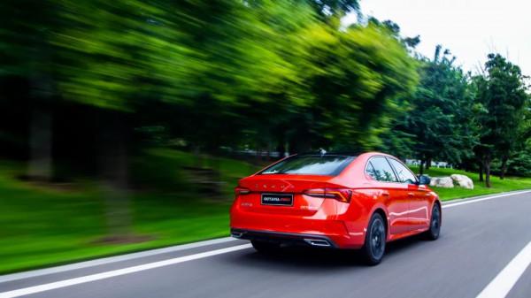 讓“德味兒”更親民 試駕斯柯達明銳PRO 讓“德味兒”更親民 試駕斯柯達明銳PRO